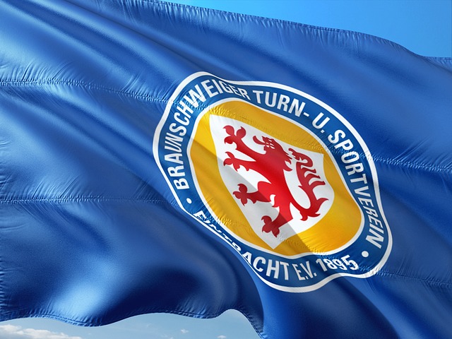 以减轻后防 以减轻后防